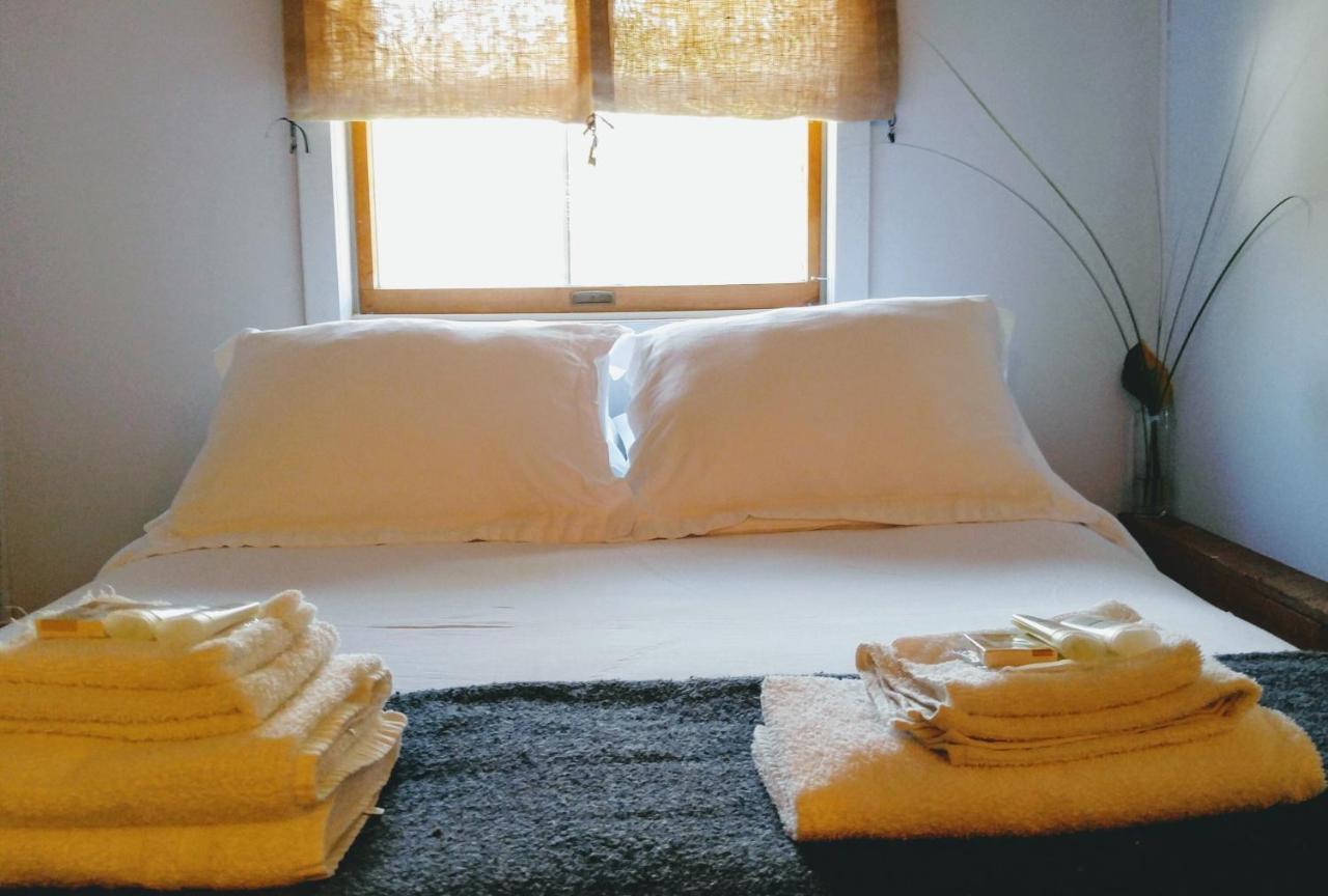 Pine Hill Arms Hotel Екстер'єр фото